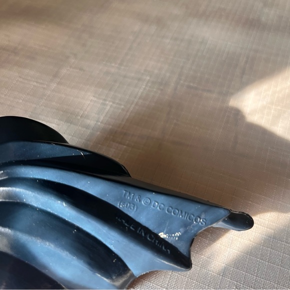 Batman Tree Ornament DC Comics. - Picture 4 of 9